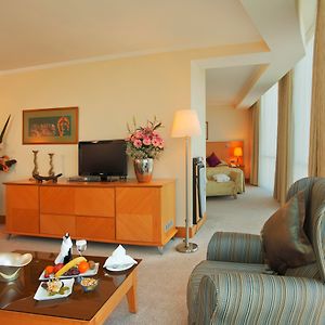 Wyndham Grand Izmir Ozdilek Thermal & Spa
